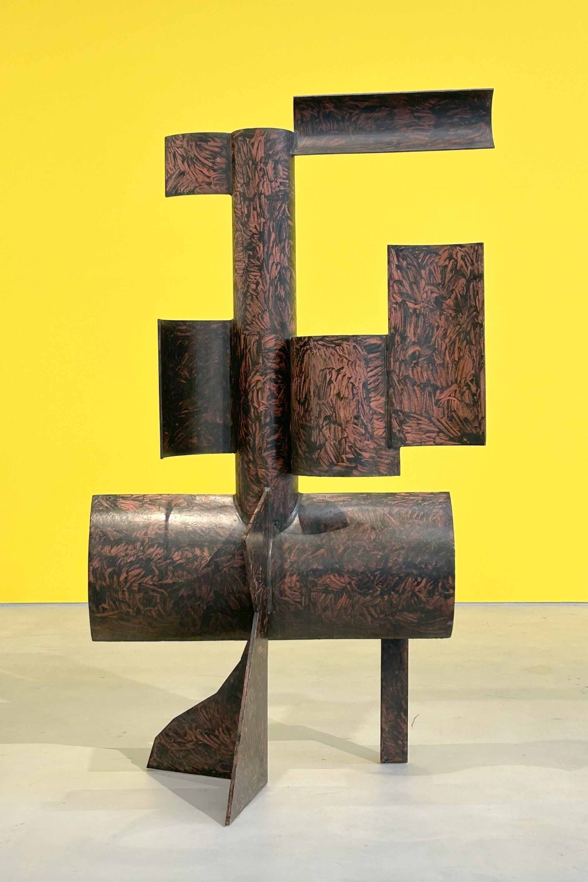 David Smith, Zig I, 1961. Painted steel, 245.1 x 144.8 x 81.9 cm / 96 1/2 x 57 x 32 1/4 inches. Photo: the author.