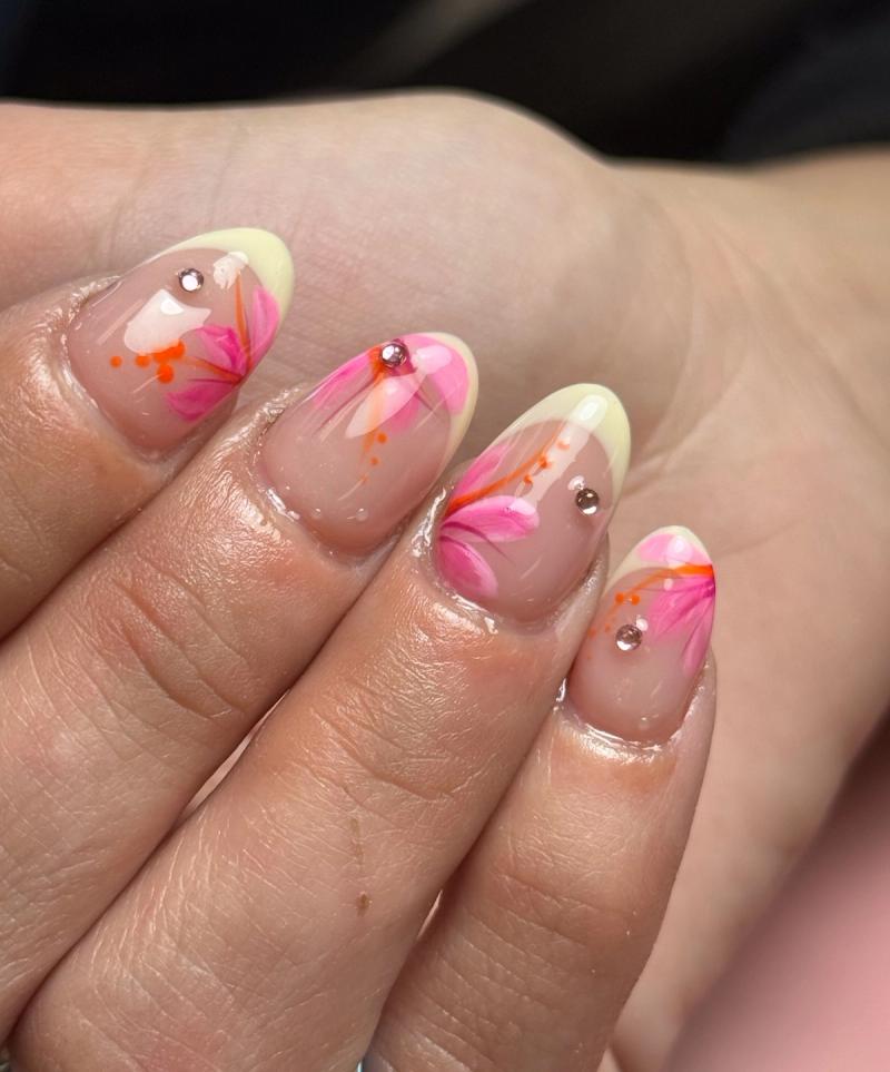 Custom nail design by Nail Pro in Silverdale