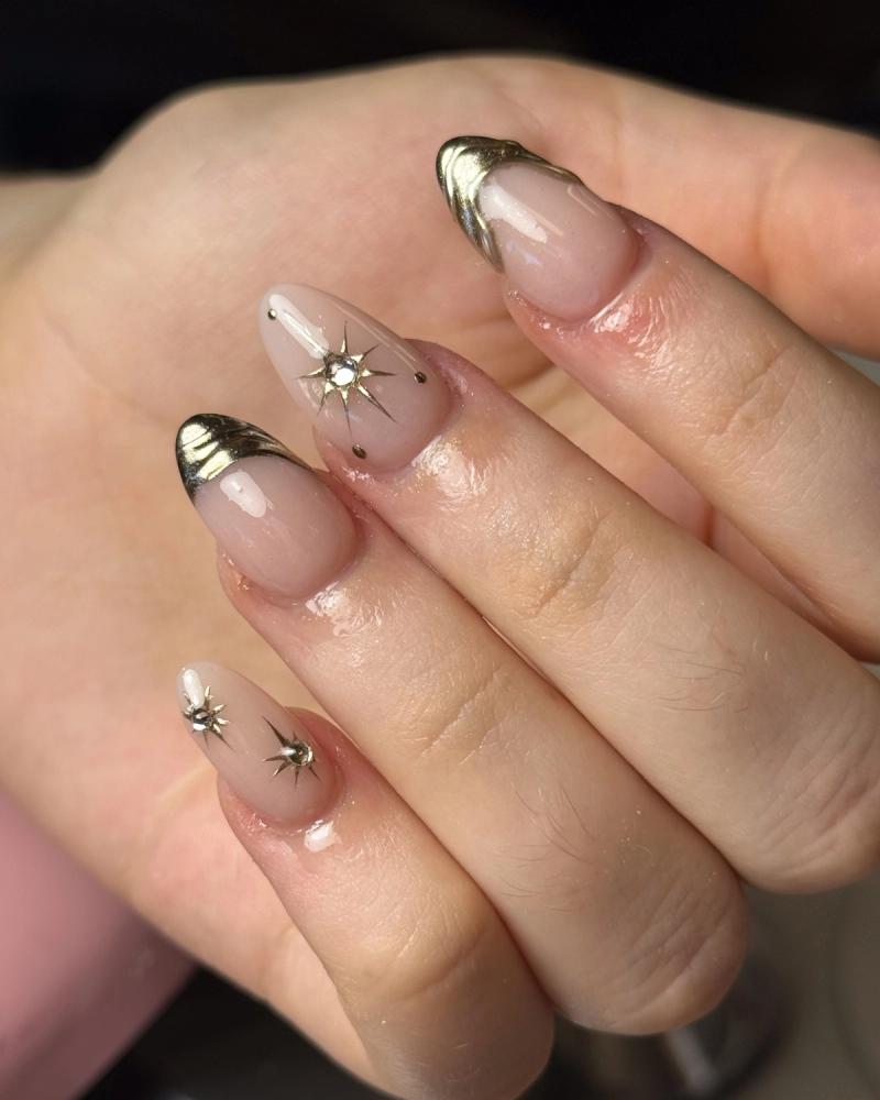 Custom nail design by Nail Pro in Silverdale