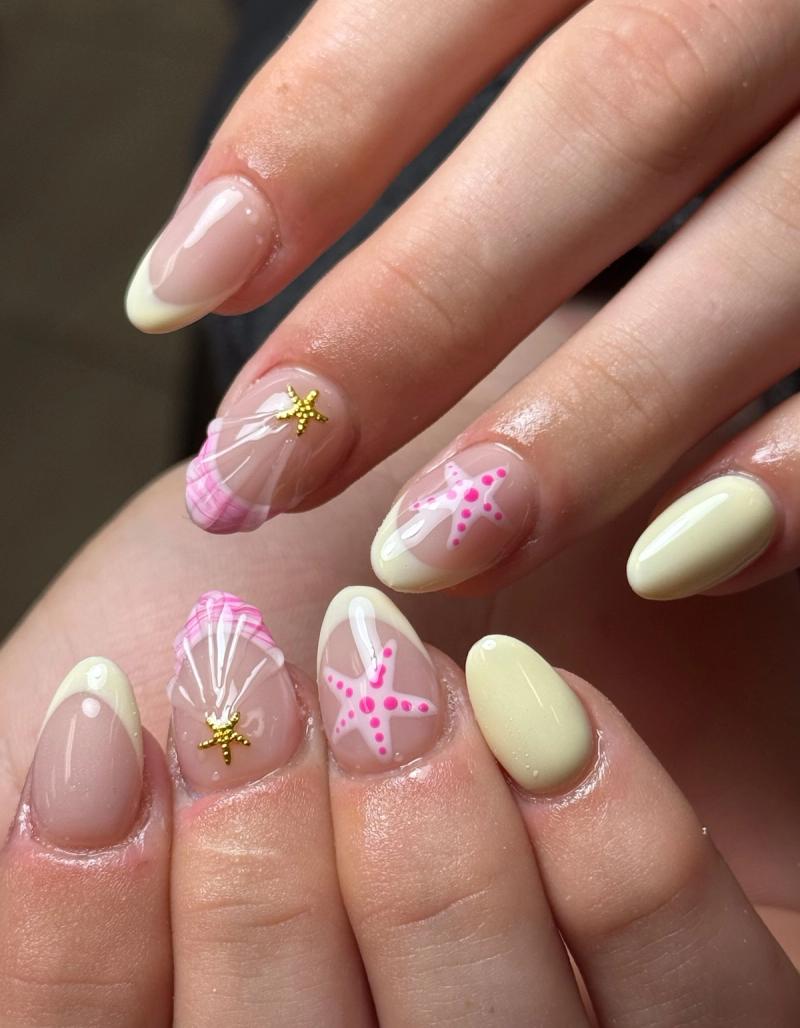 Custom nail design by Nail Pro in Silverdale