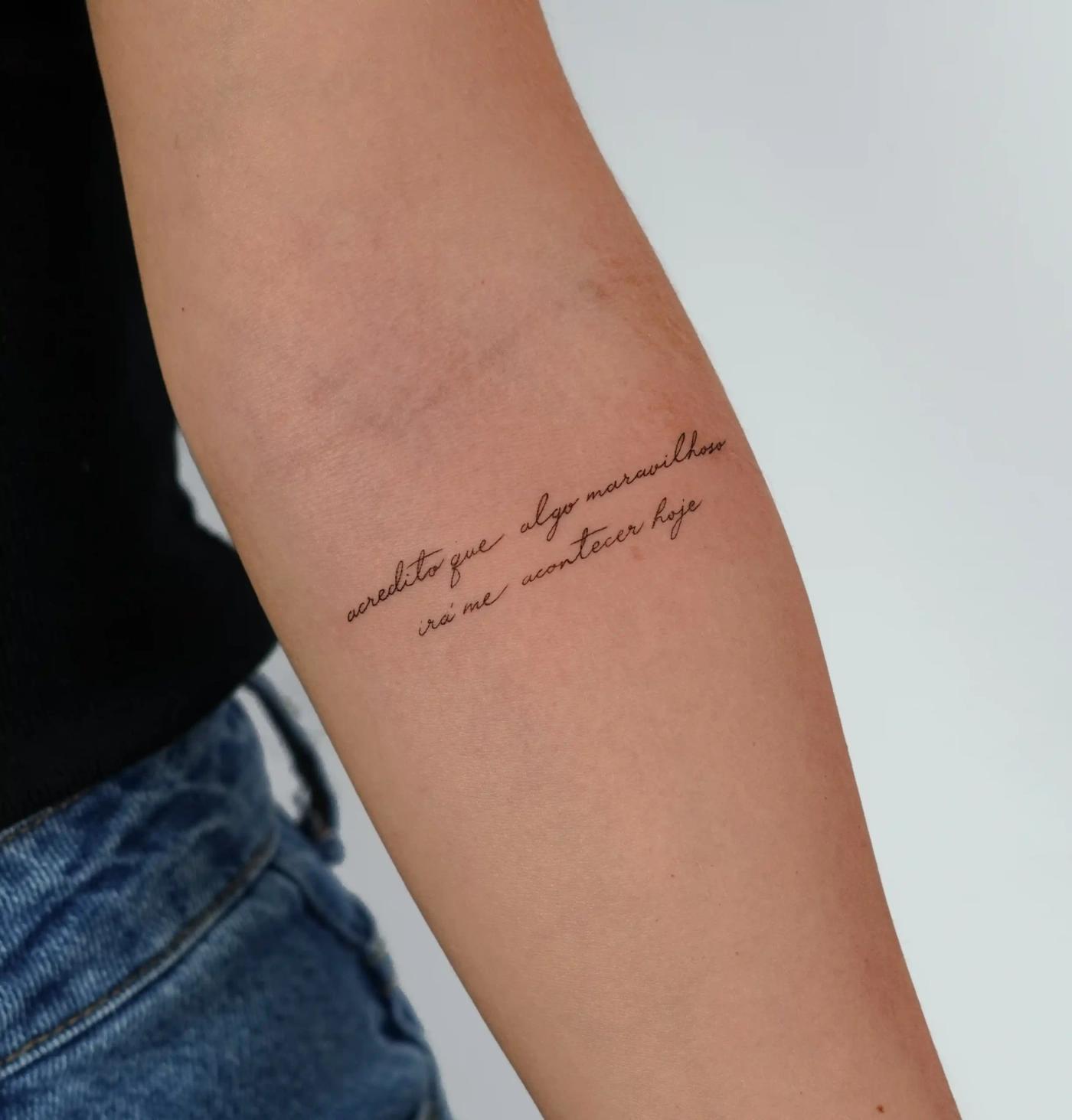 Fineline-Lettering-Tattoo