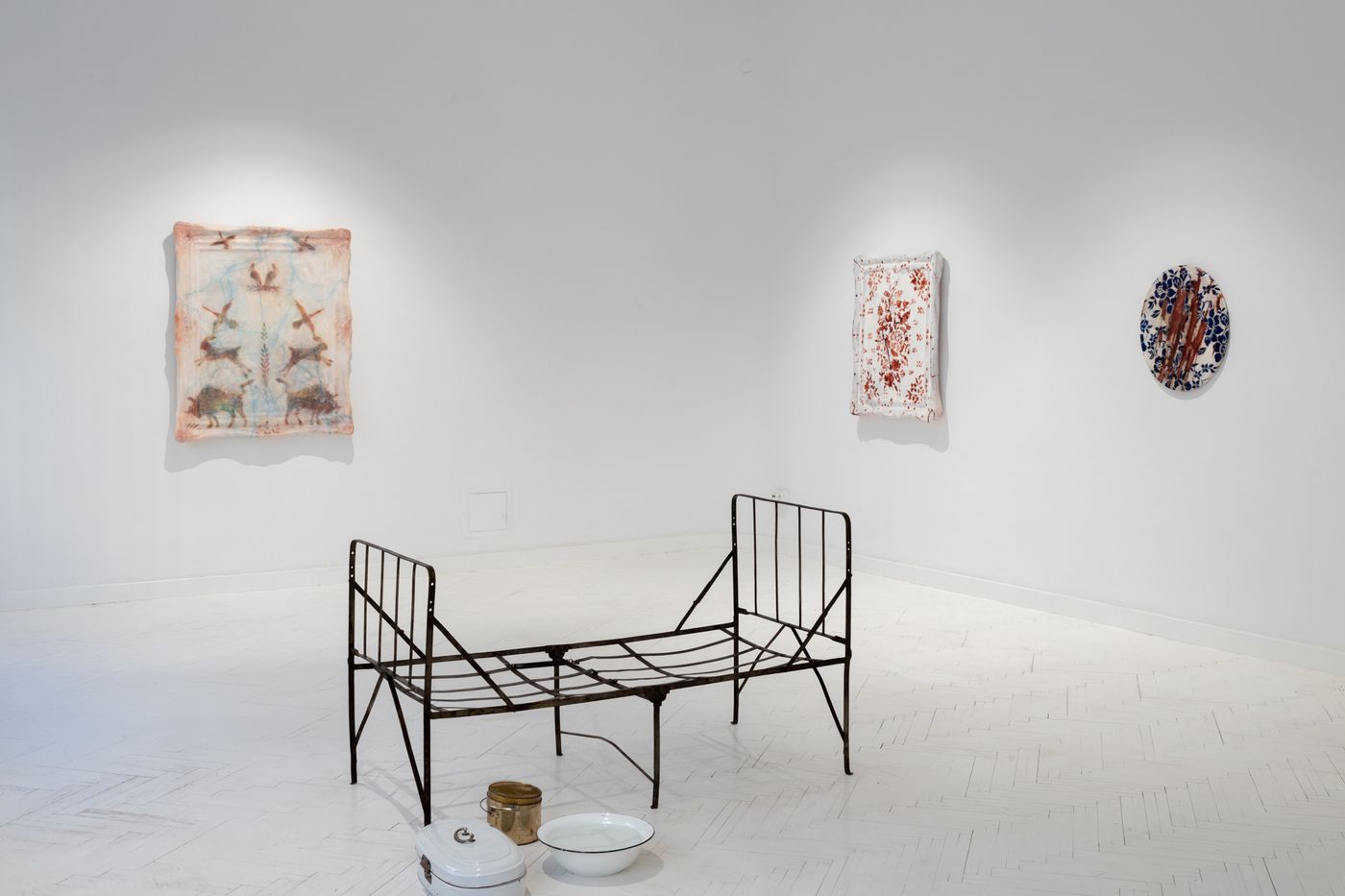 Ausstellungsansicht: CEMRA "Fragile" MAD Art Gallery, Poznań/Poland