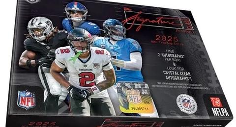 2025 Topps Signature Class Football box