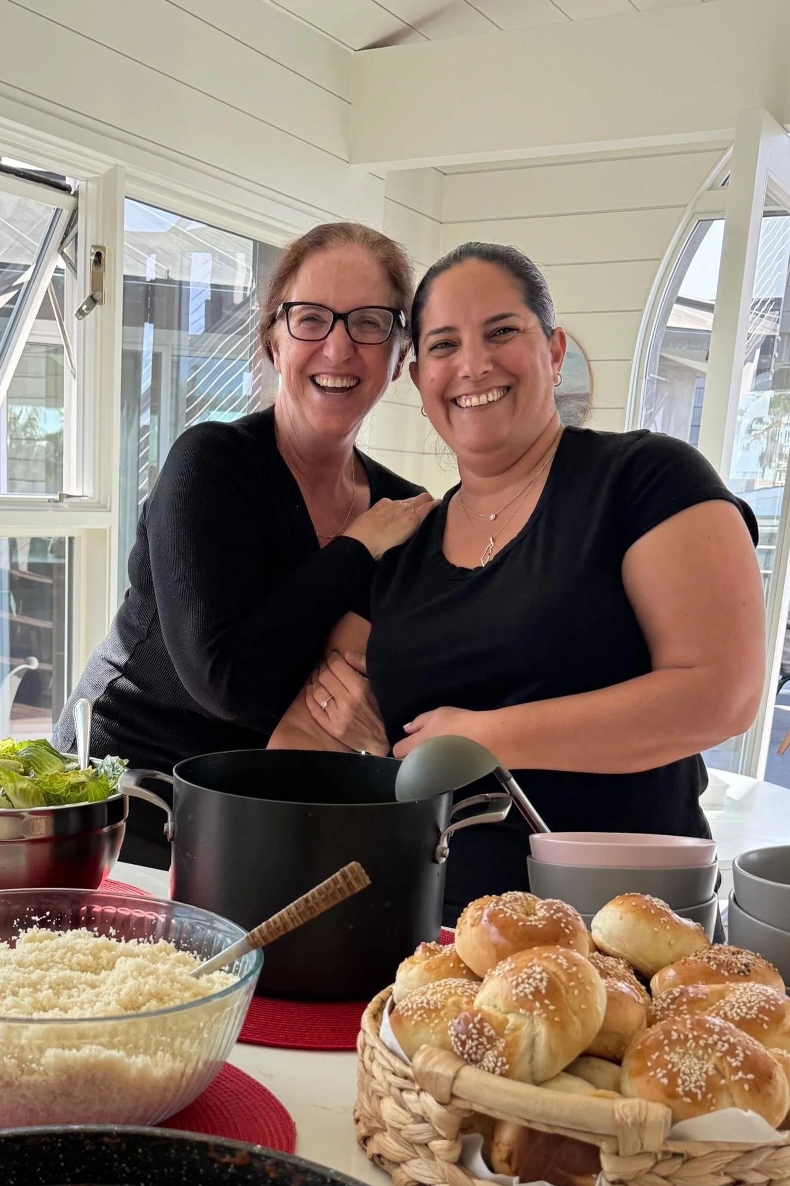Friends Cooking