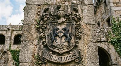 ¿Por qué tu apellido Villalobos no es un nombre, es una táctica de supervivencia?