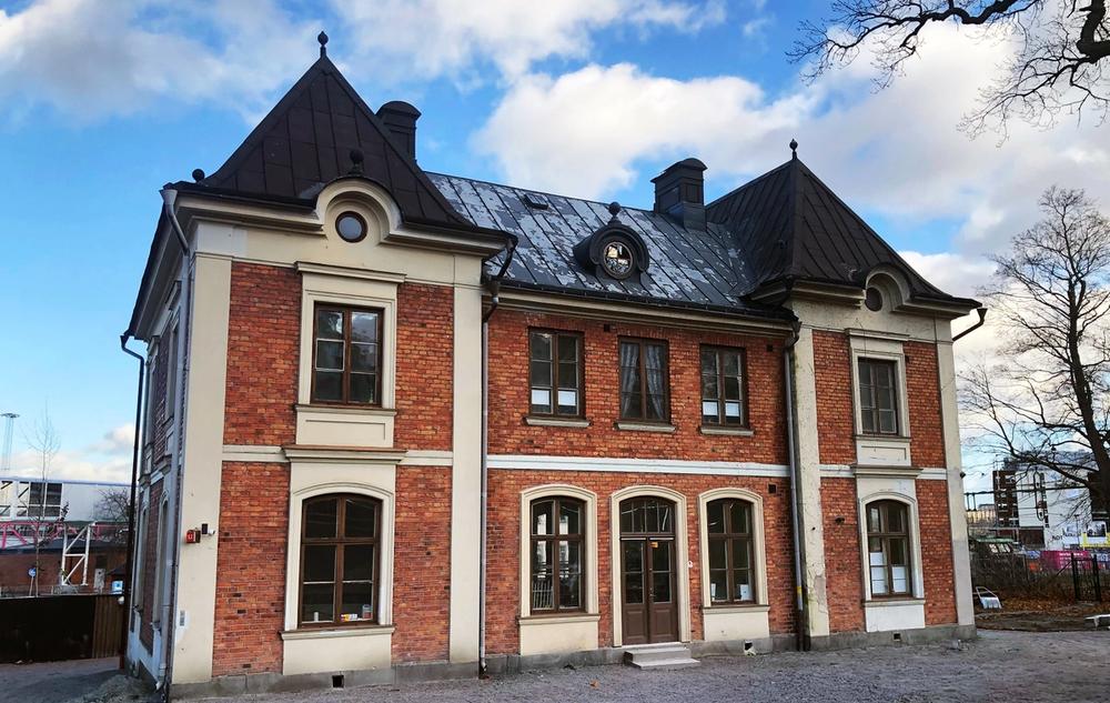 Finlandsparken och Värtans station