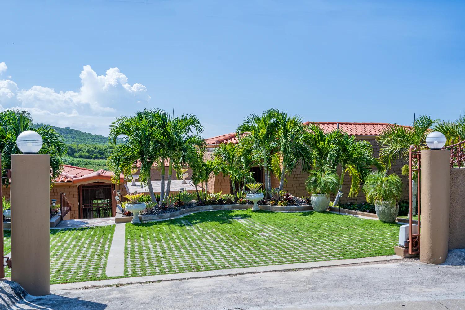 Villa Della Palmeras Ironshore Montego Bay Jamaica Entry