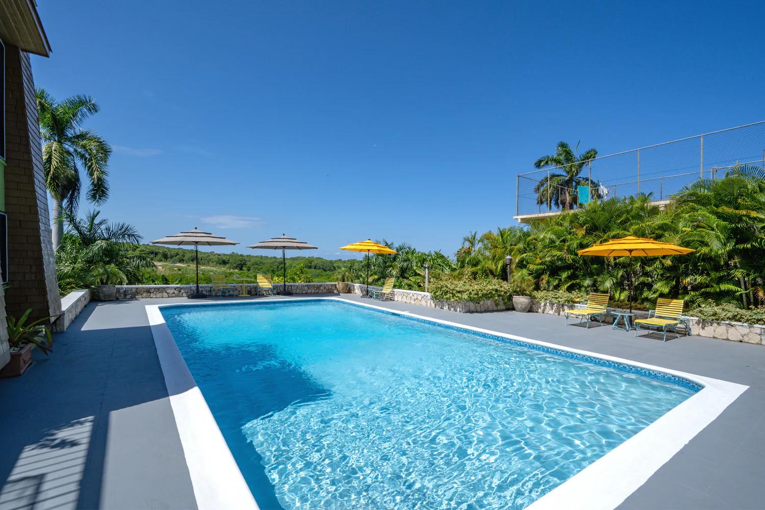 Villa Della Palmeras swimming pool