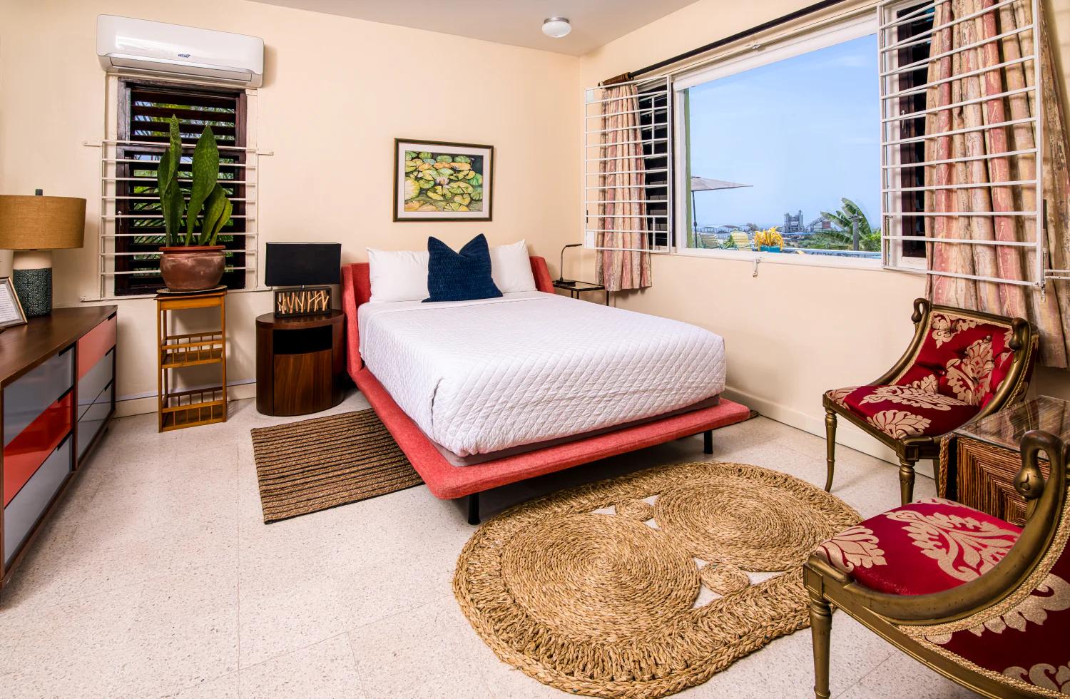 Villa Della Palmeras Ironshore Montego Bay Jamaica Poolside Room