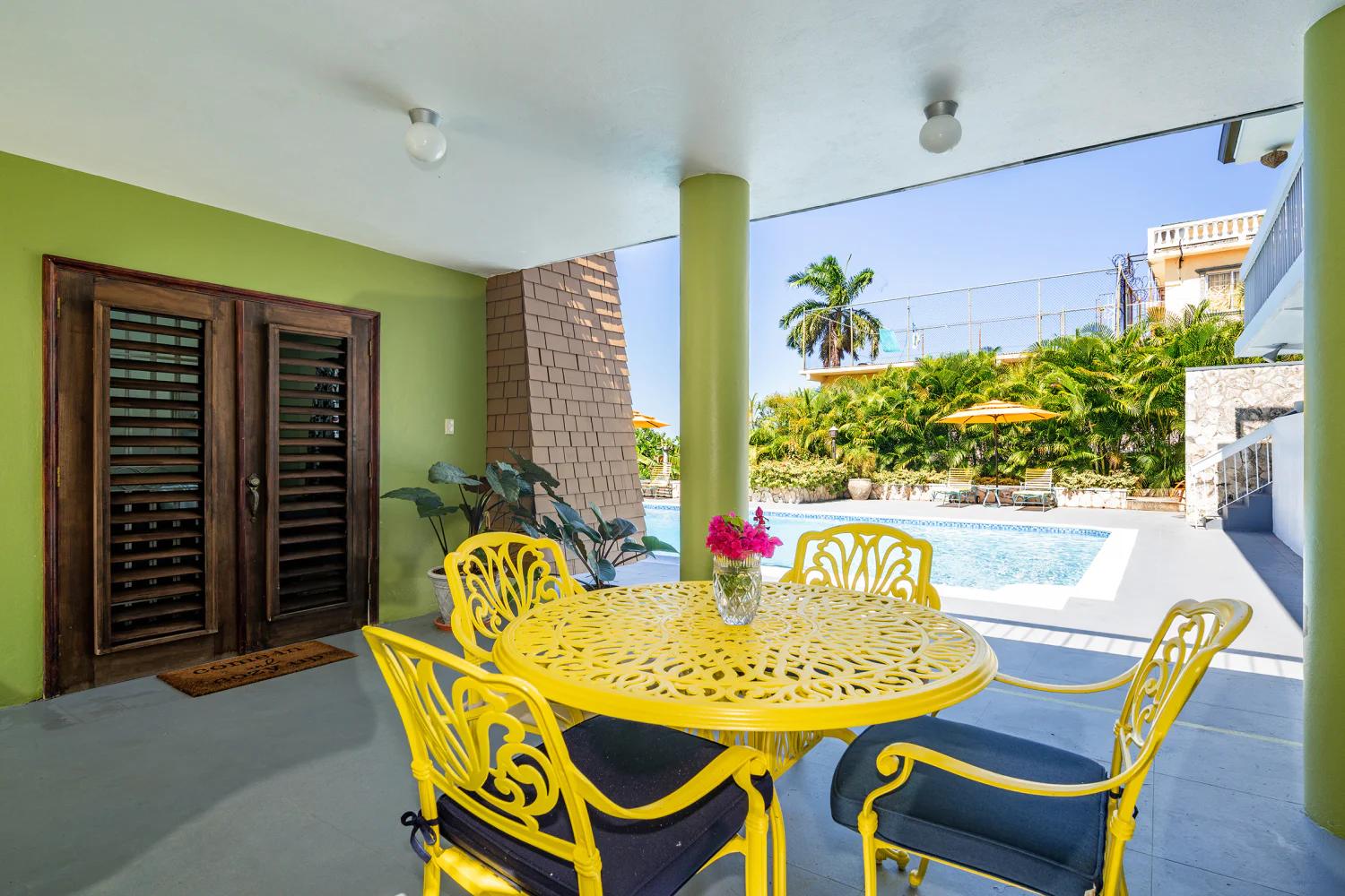 Villa Della Palmeras Ironshore Montego Bay Jamaica Poolside Patio