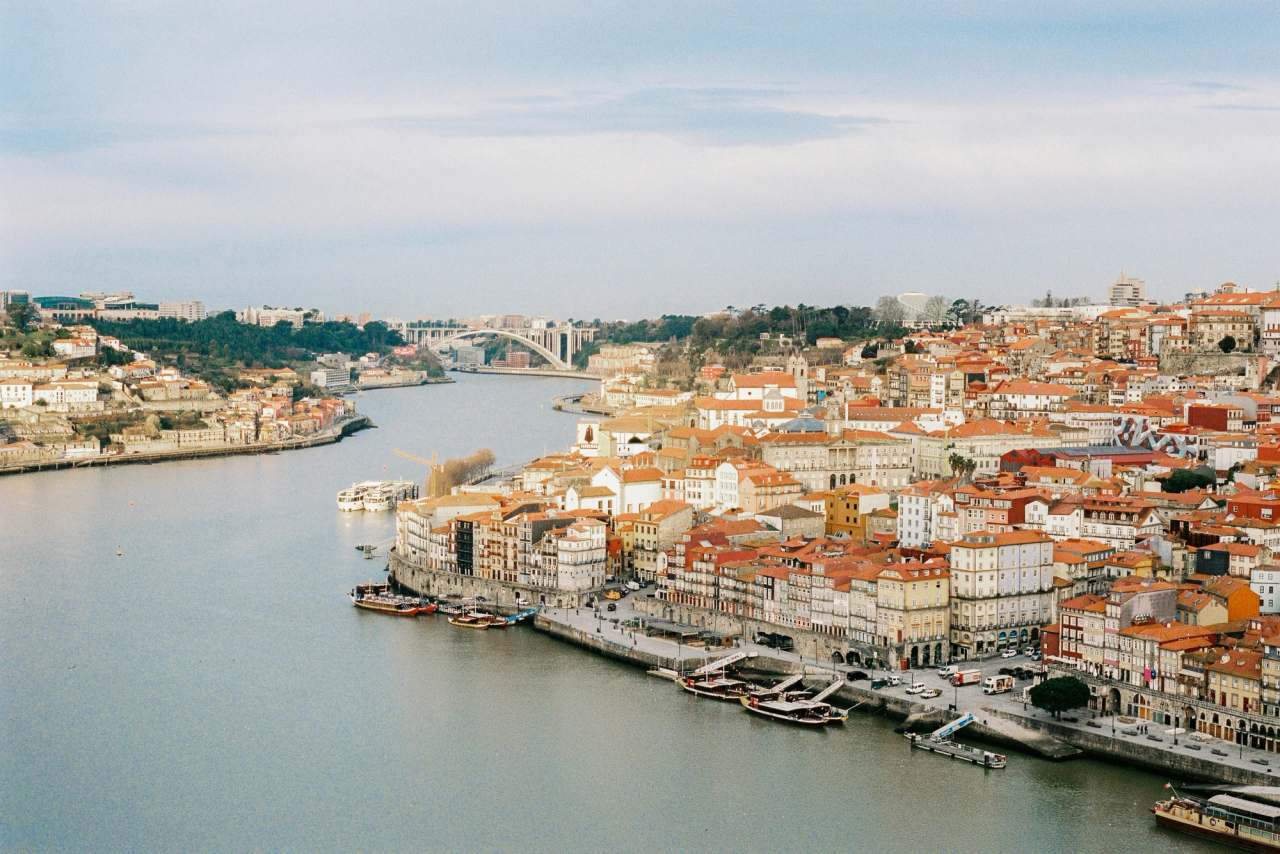 douro, porto, mer, maisons toît orange