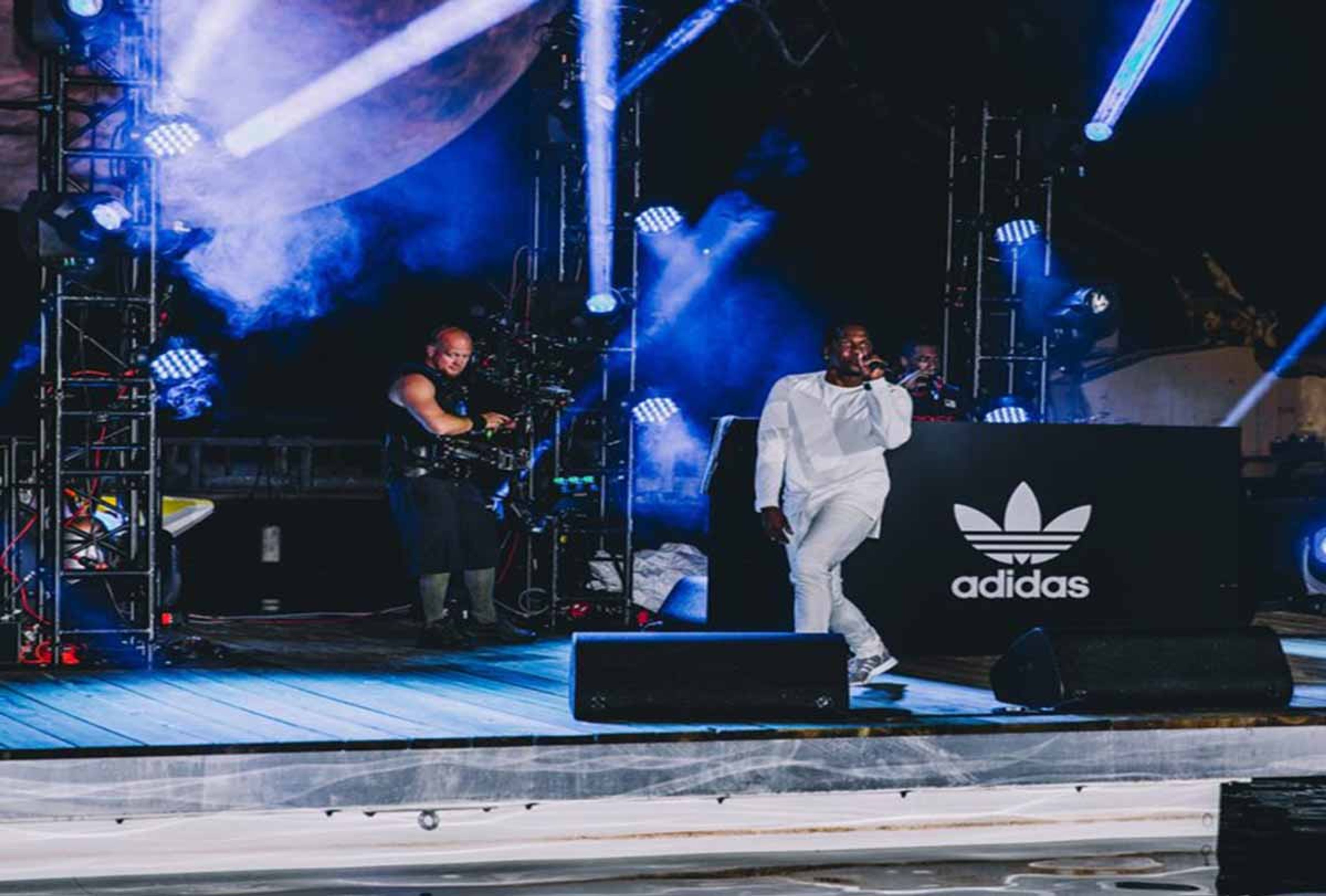 DE-YAN ADIDAS 9
