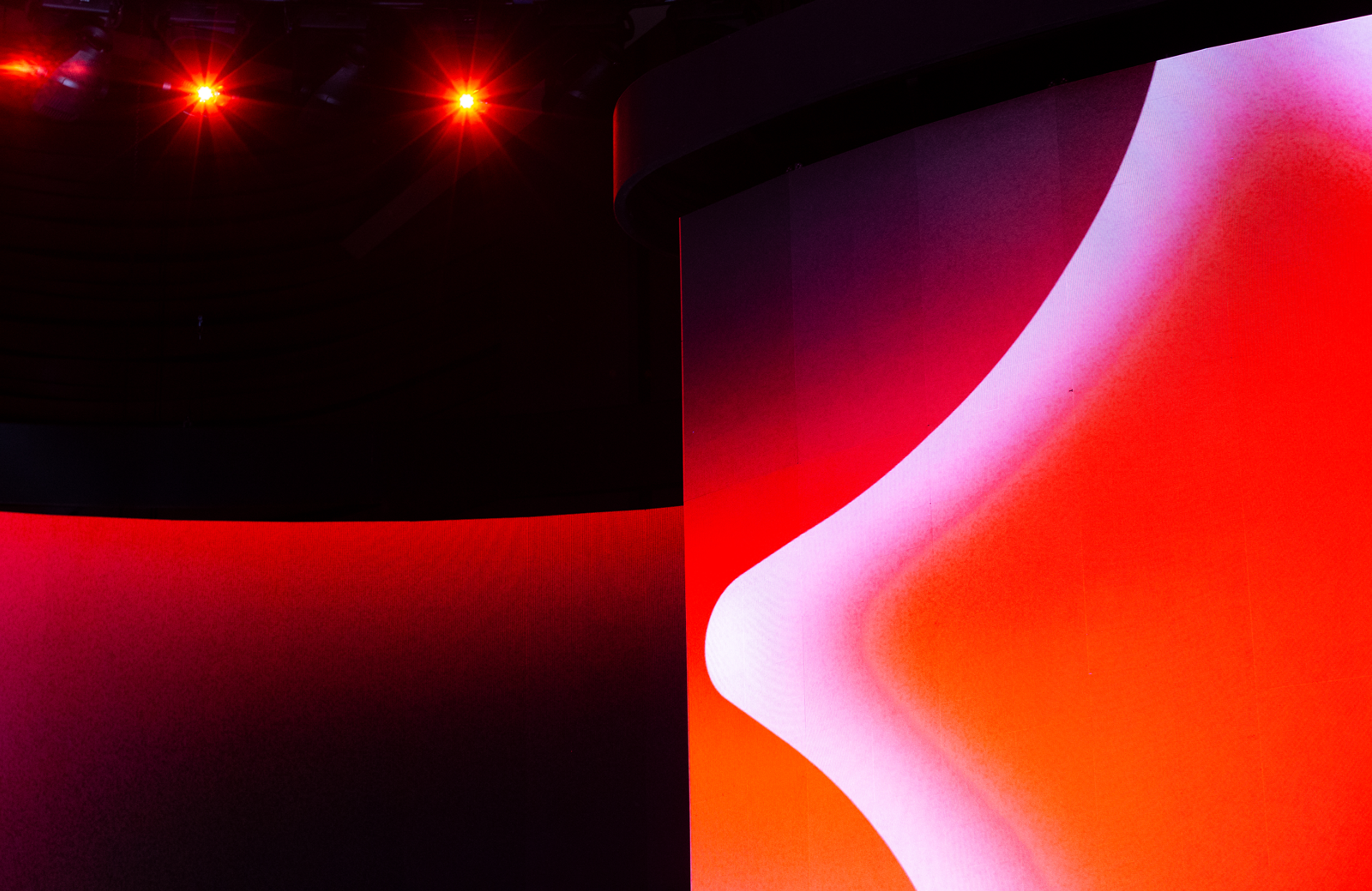 DE-YAN BRANDCAST24 9