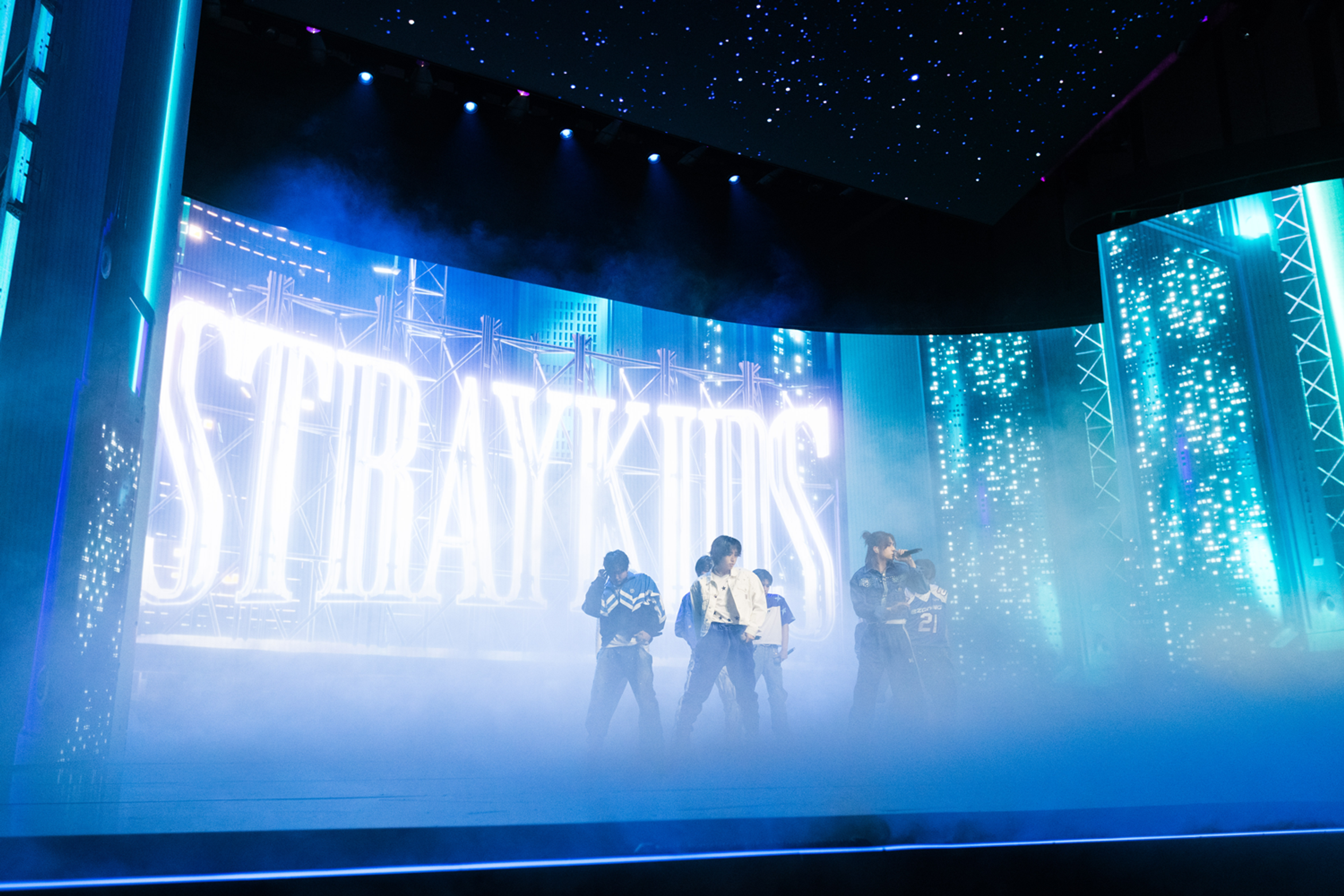 DE-YAN BRANDCAST24 36