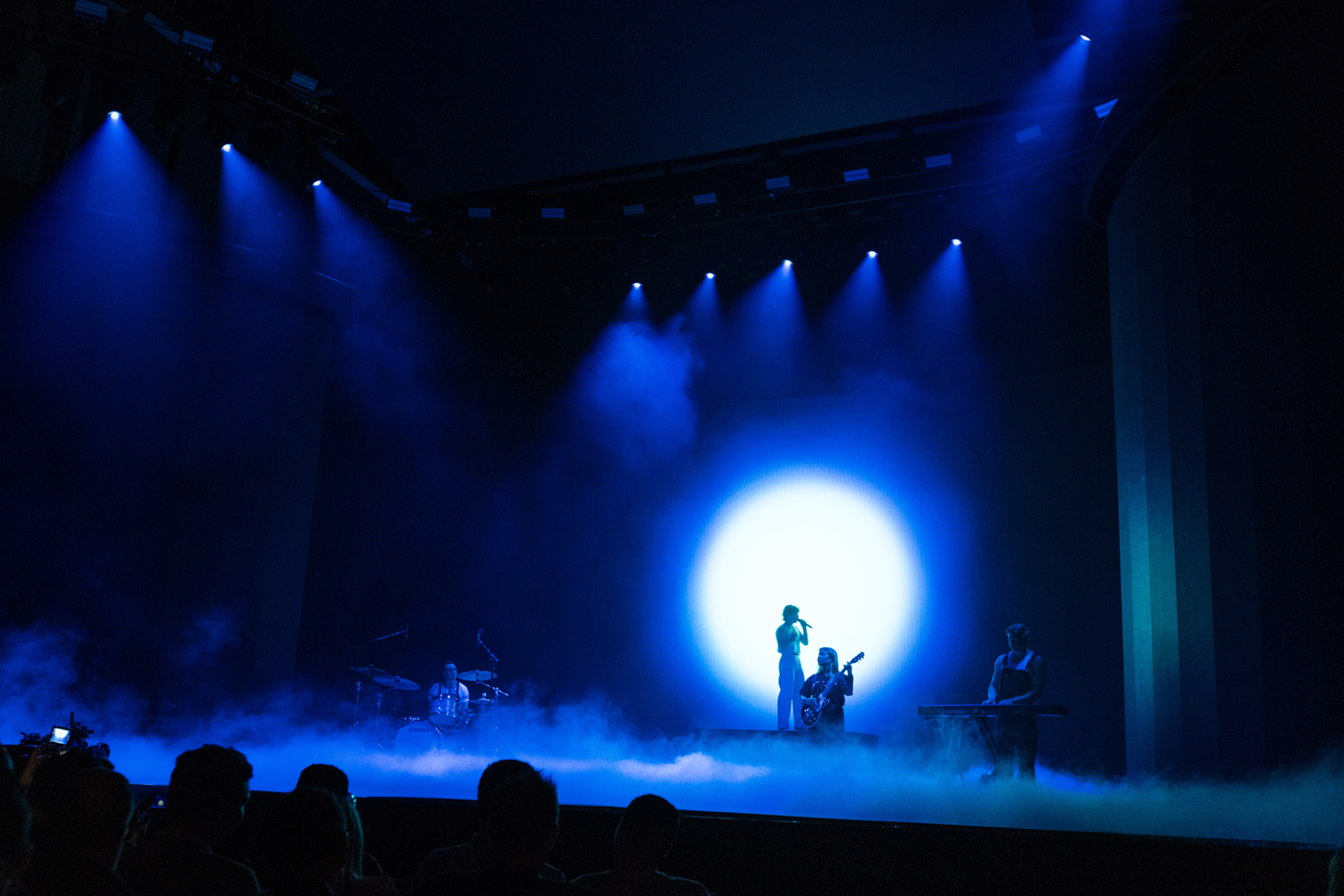DE-YAN BRANDCAST24 12