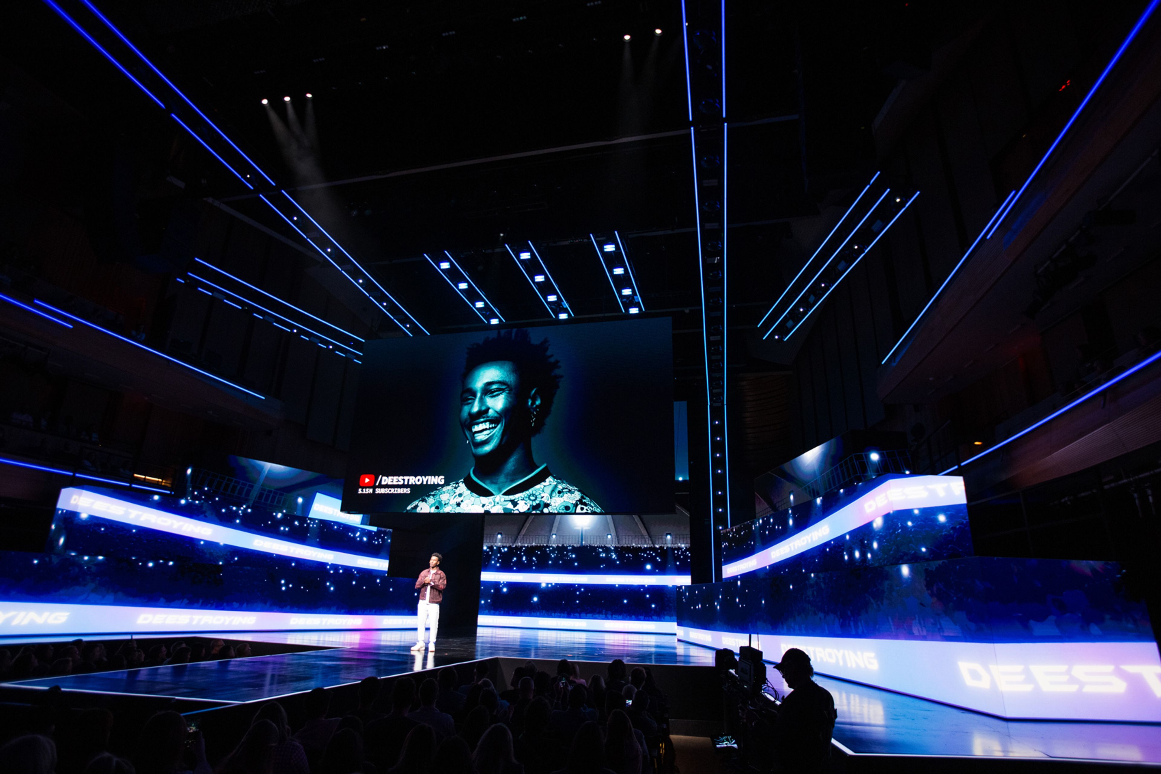 DE-YAN BRANDCAST23_20