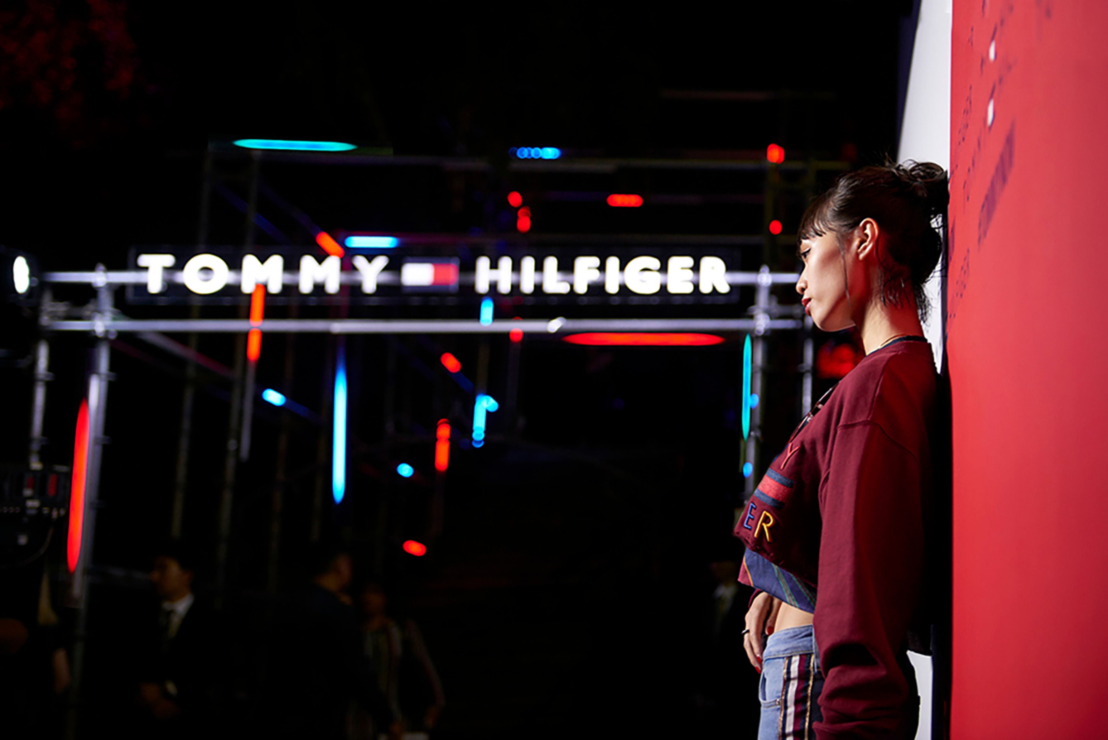 DE-YAN TOMMY HILFIGER 16