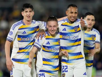Boca goleó 4-0 a Recoleta y avanzó en la Sudamericana