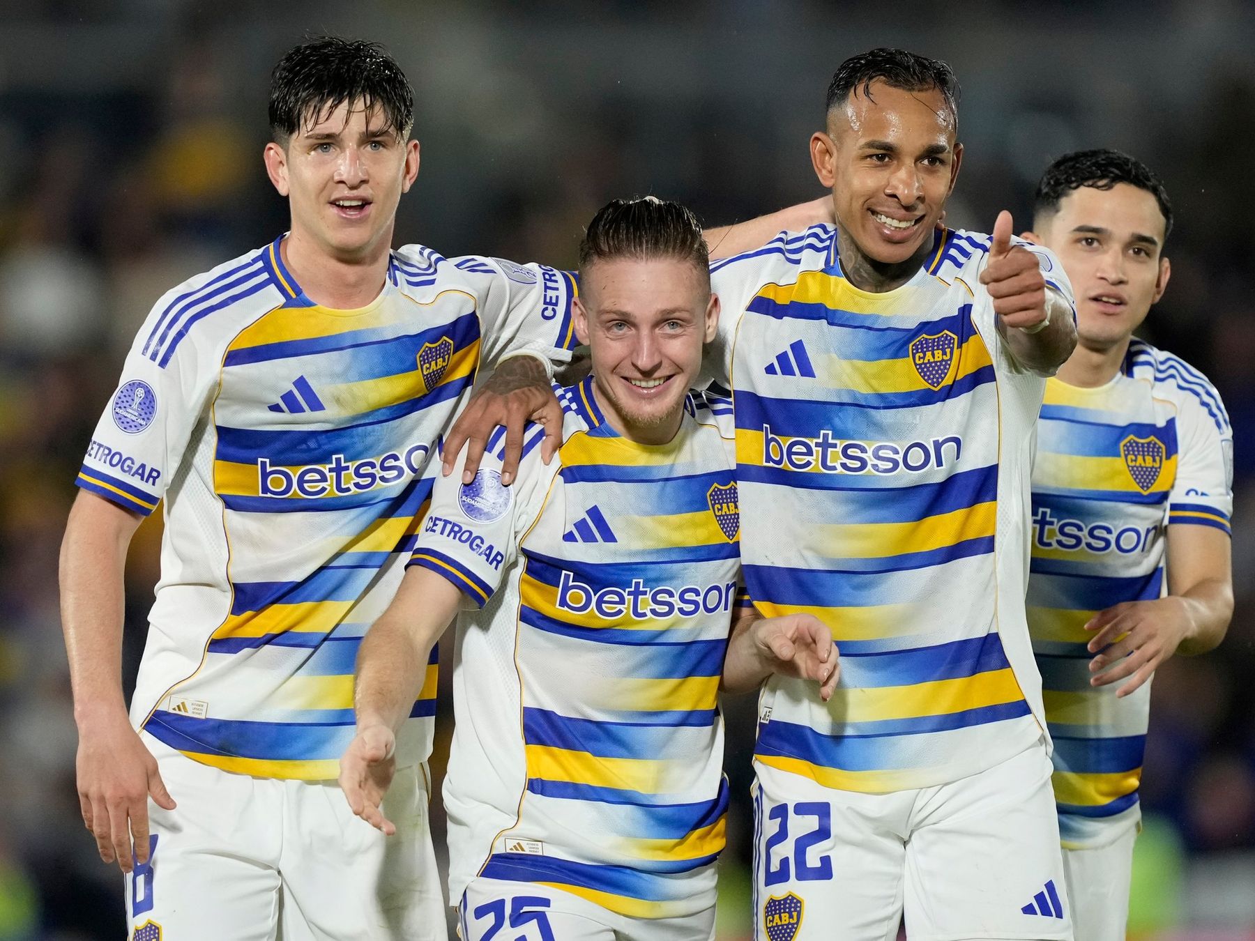 Boca goleó 4-0 a Recoleta y avanzó en la Sudamericana