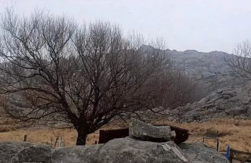 Nevada en septiembre: copos en el Champaquí y las Altas Cumbres