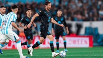 Belgrano venció 2-0 a Racing en Avellaneda y lidera el Grupo B del Clausura