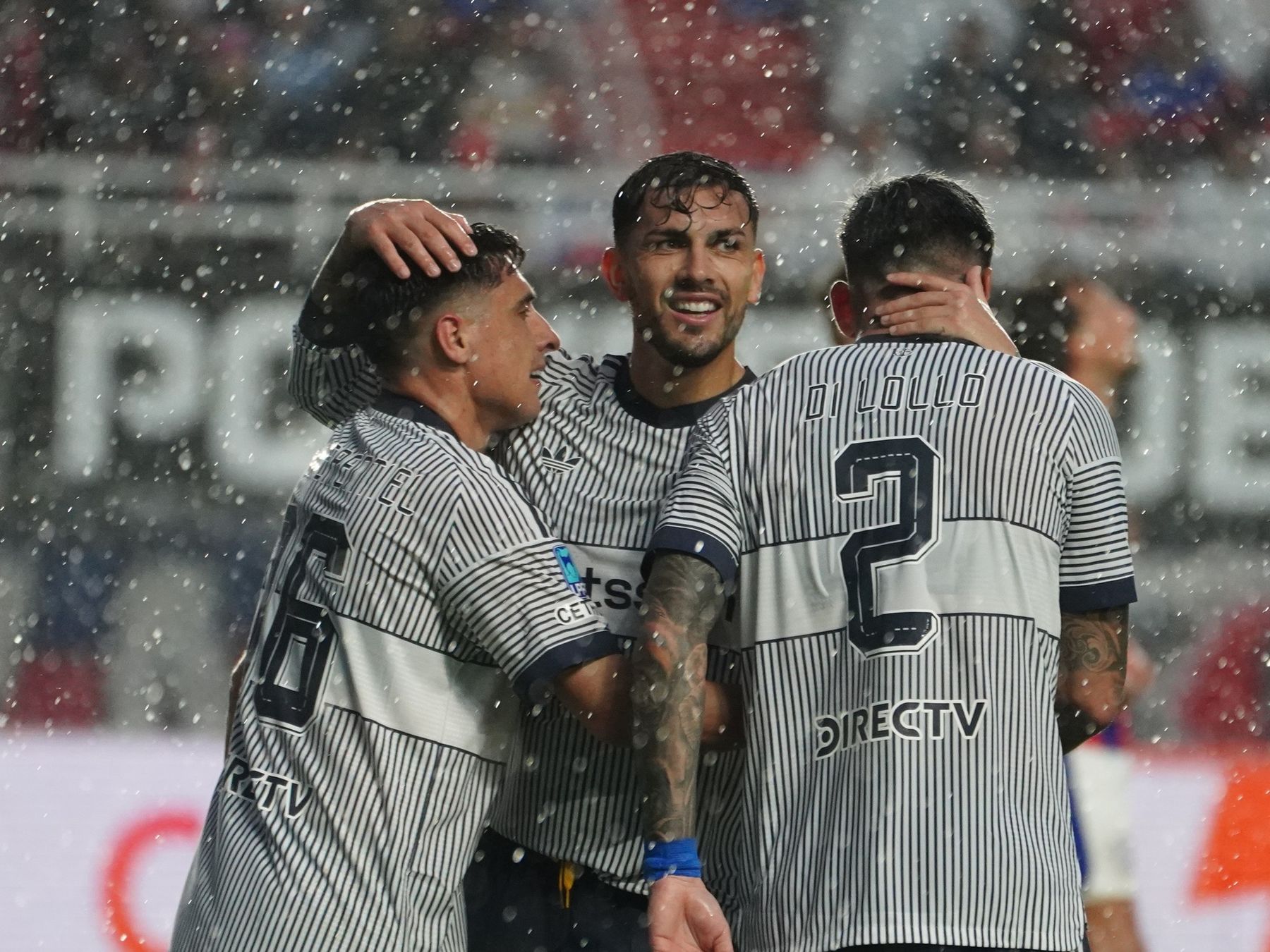 Boca venció 2-0 a San Lorenzo en el Nuevo Gasómetro