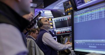 Wall Street sube con el petróleo en baja y el riesgo país argentino cae a 420 puntos