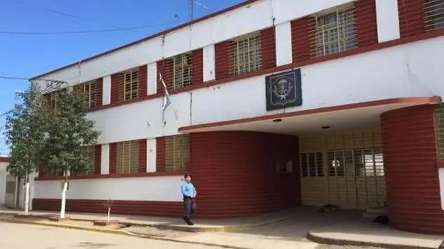 Cárcel de Villa María: condenaron a tres expenitenciarios y a más de 20 integrantes de una red de estafas