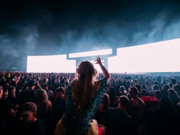 Underworld y Calvin Harris: dos generaciones, una misma multitud en Creamfields