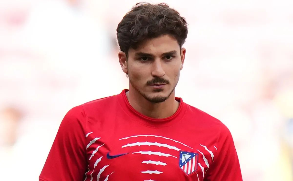 Fuertes silbidos a Julián Álvarez en el Atlético de Madrid
