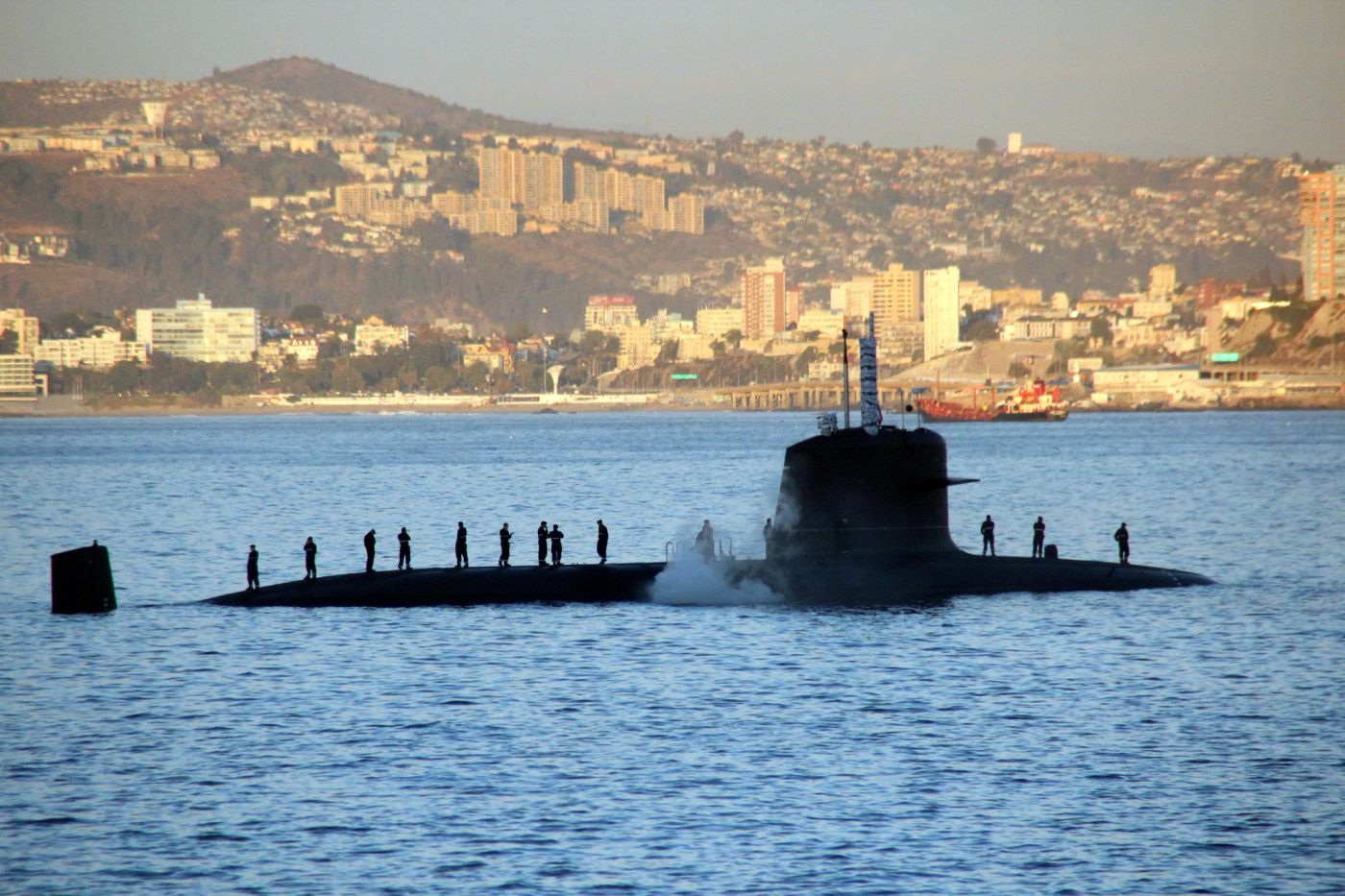 Submarino chileno clase Scorpène cerca de Valparaíso