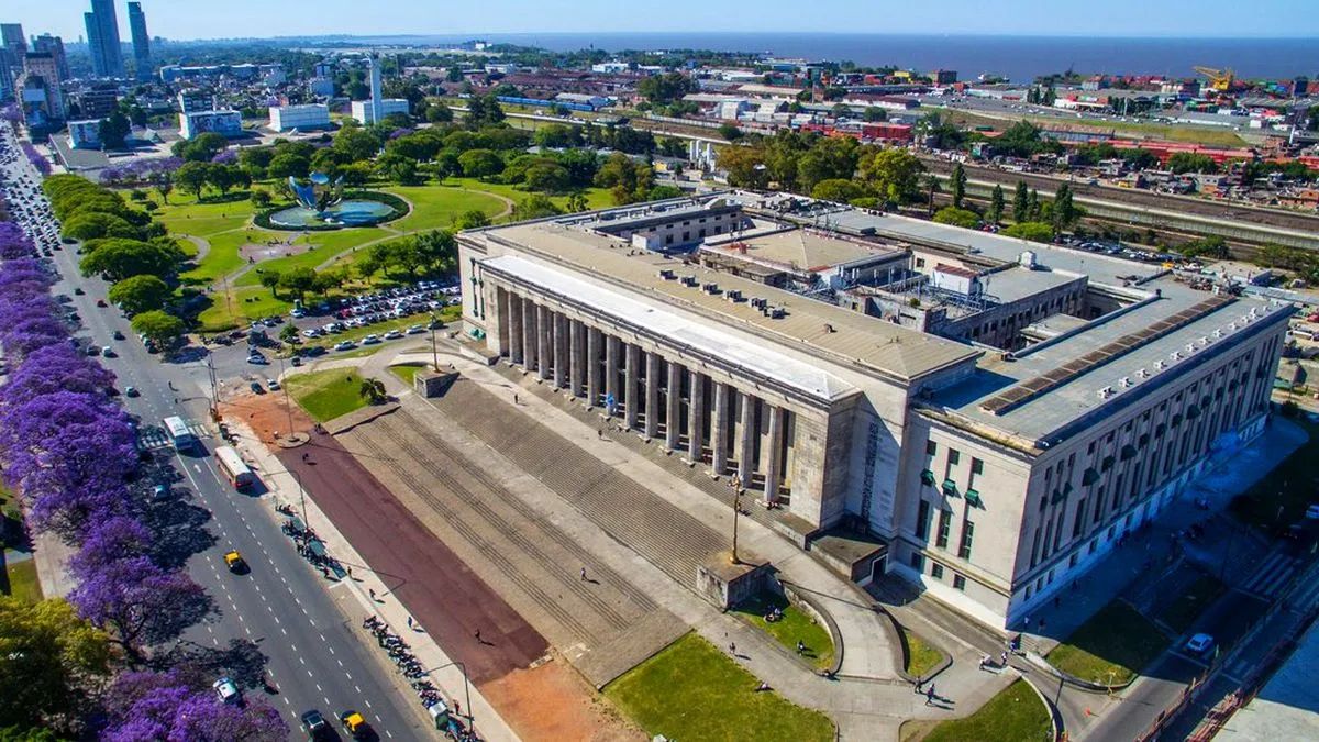 Universidad Nacional de Buenos Aires (UBA)
