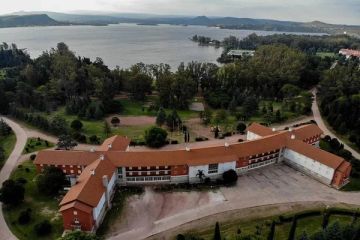 Embalse: Nación vendería los hoteles y el municipio pide dos para uso educativo