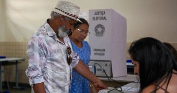 Balotaje en Brasil: prorrogan la votación dos horas y frenan el escrutinio