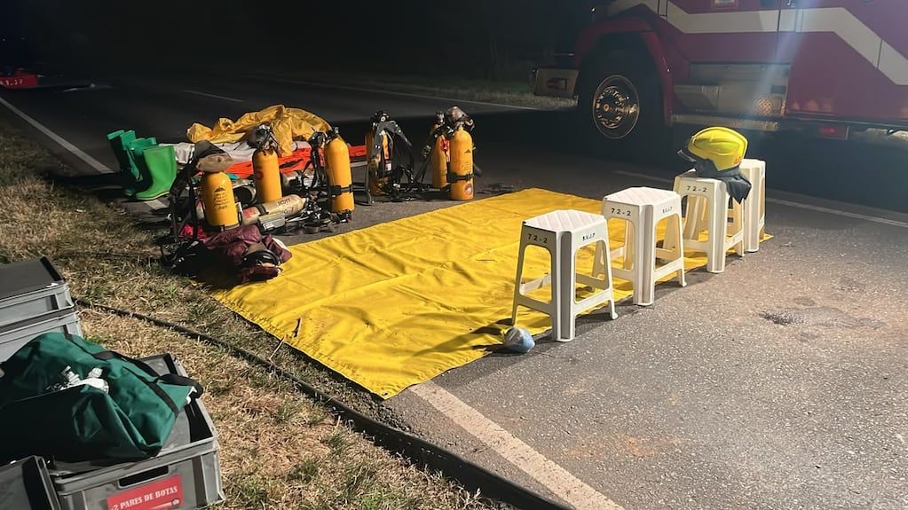 Derrame de agrotóxicos tras un vuelco dejó cortada una ruta en Córdoba