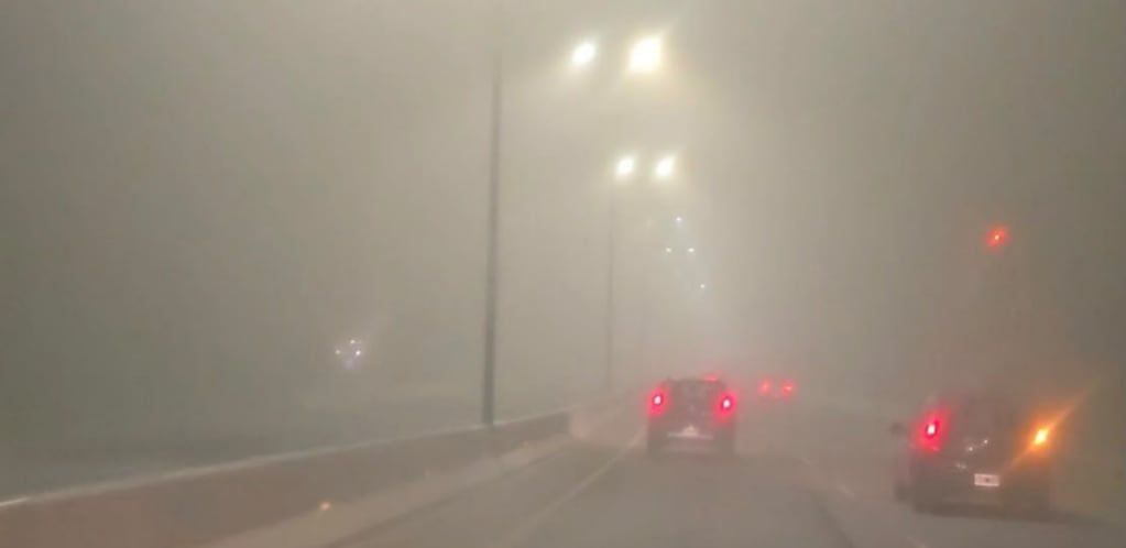 Los bancos de niebla complican la circulación en rutas de Córdoba y piden extremar precauciones