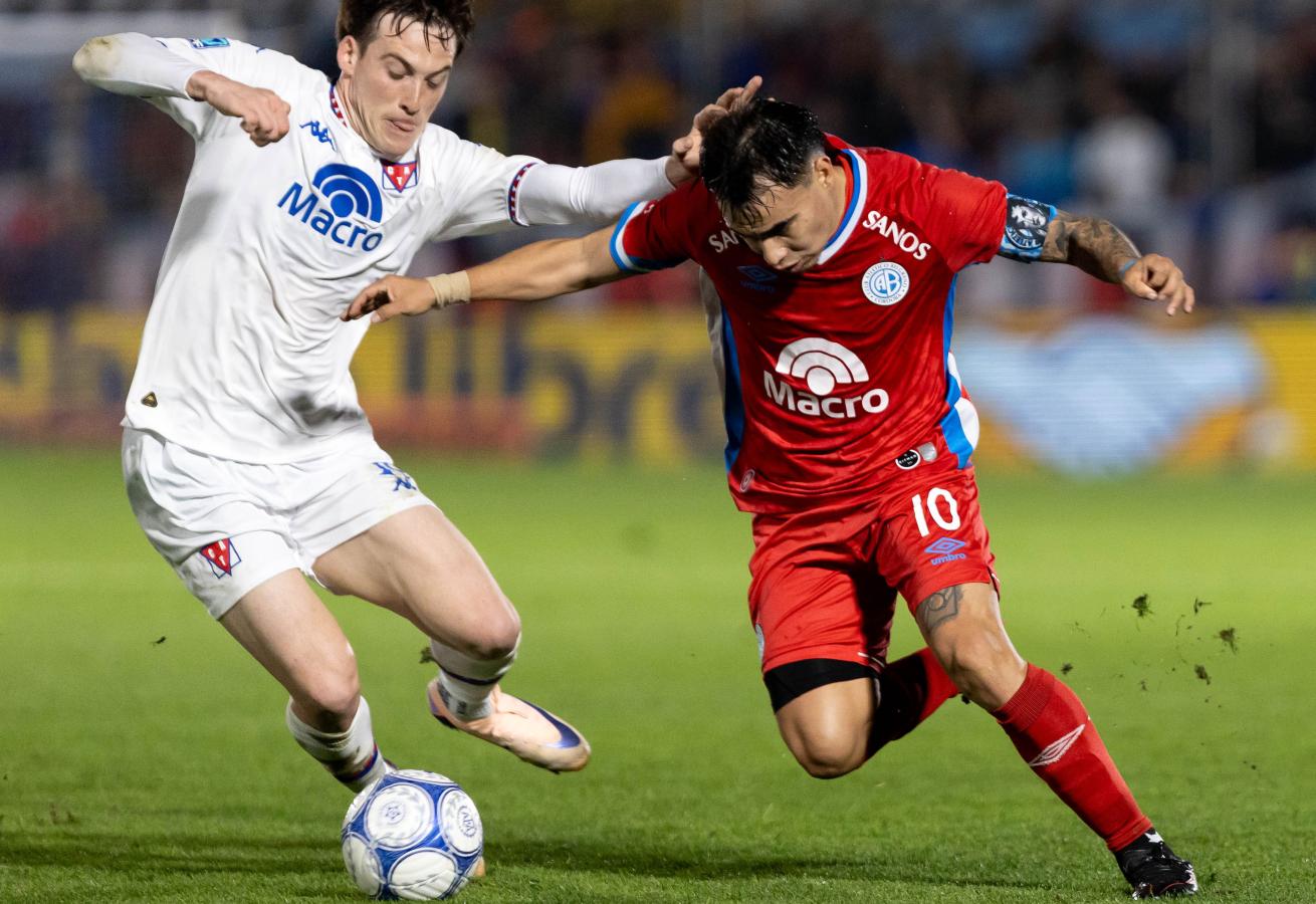 Cardozo atajó un penal y Belgrano rescató un empate ante Tigre