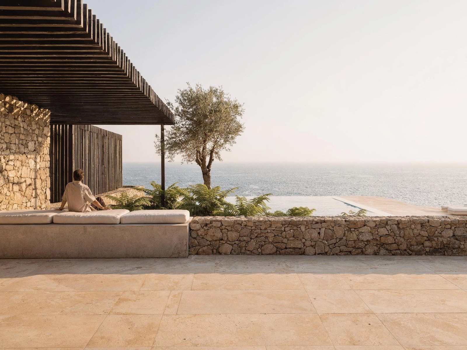 Akrotiri Residence