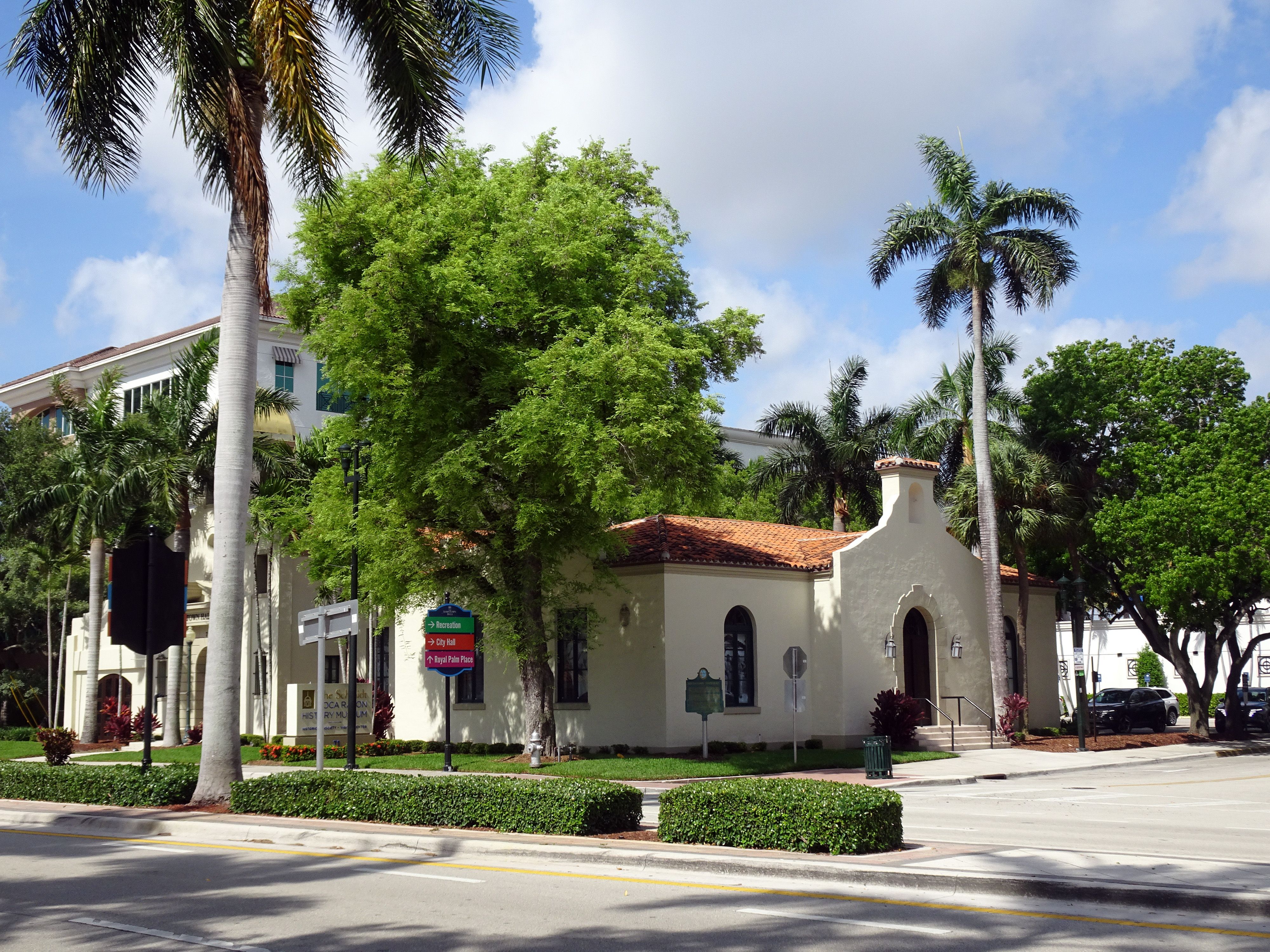 Boca Raton Old City Hall on North Federal Highway, photographed in 2024; downtown context only, not the Via Mizner condominium.