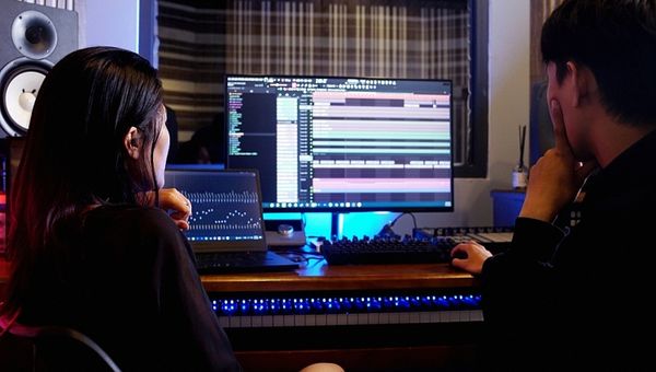 Bức thư phản hồi của nhãn hàng và cái tôi của một Producer