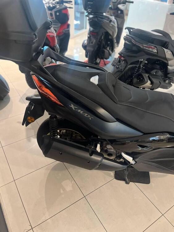 Foto 3: Moto YAMAHA X-Max 300 Tech Max usata 292cc strada (2021)