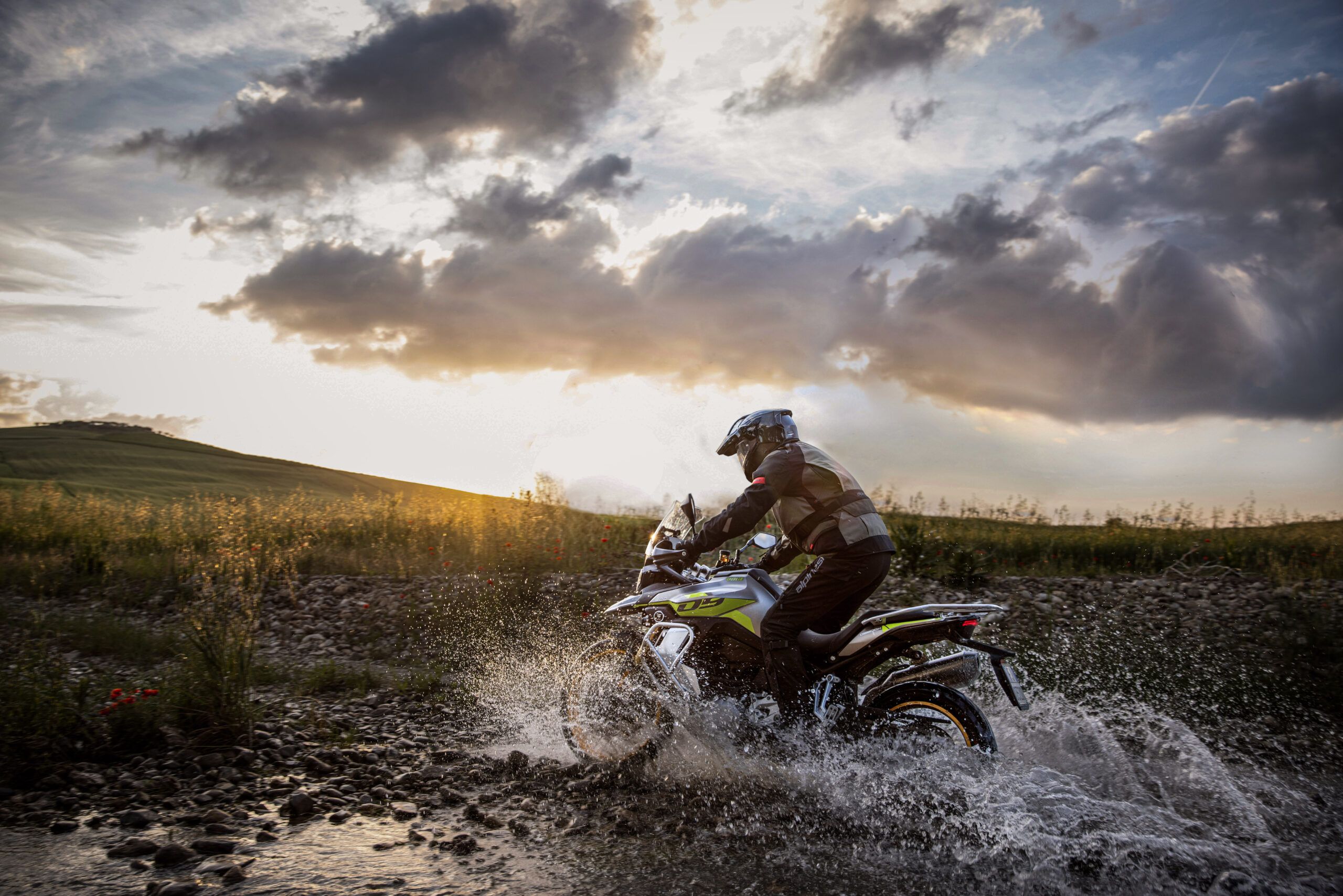 Foto 1: Moto VOGE Valico 900DSX nuova 895cc strada (2026)