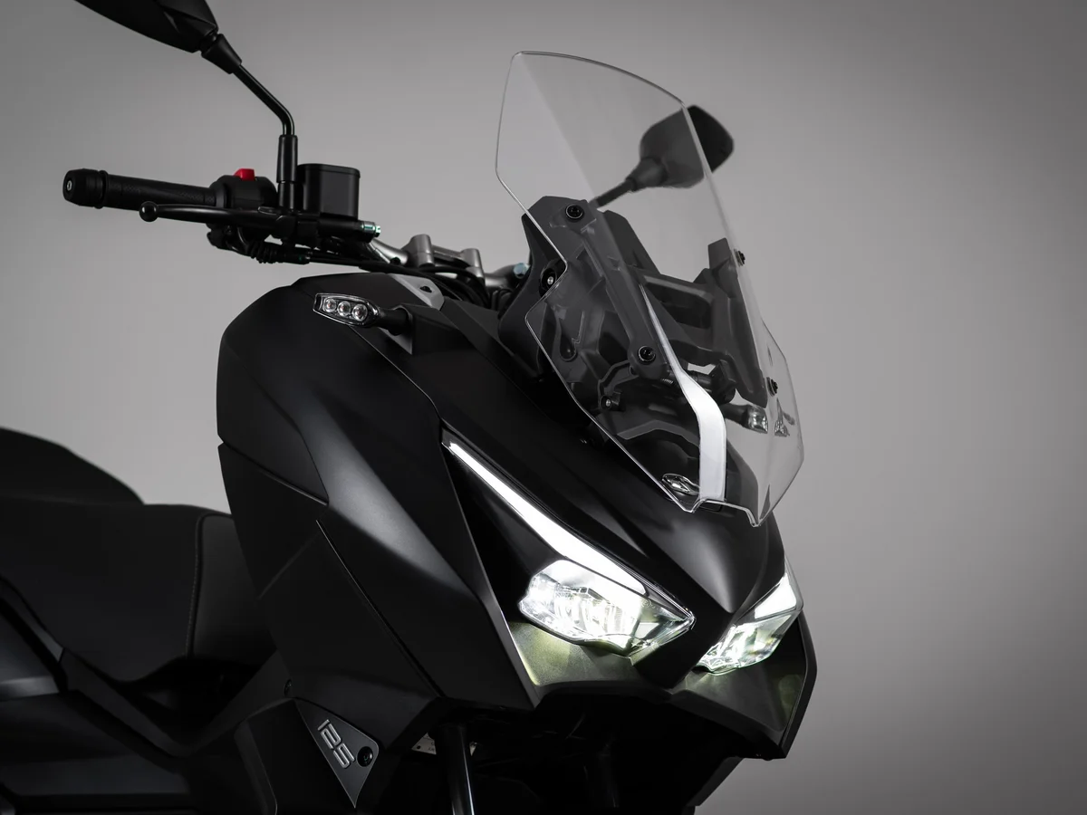 Foto 1: Moto KYMCO DINK X 125 nuova 125cc scooter (2026)