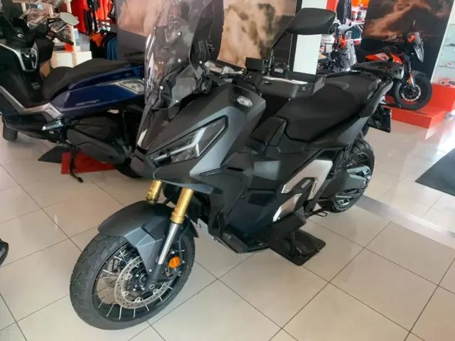 Honda X-ADV 750 DCT Adventure