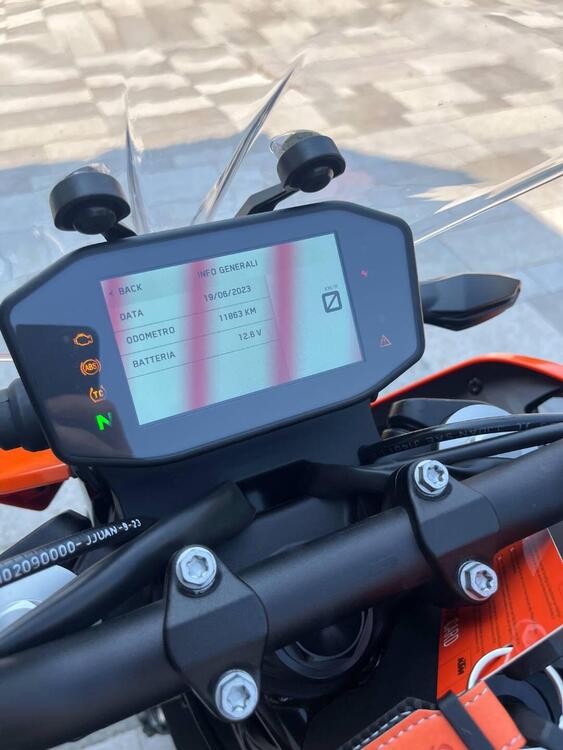 Foto 6: Moto KTM 790 Duke L usata 799cc strada (2023)