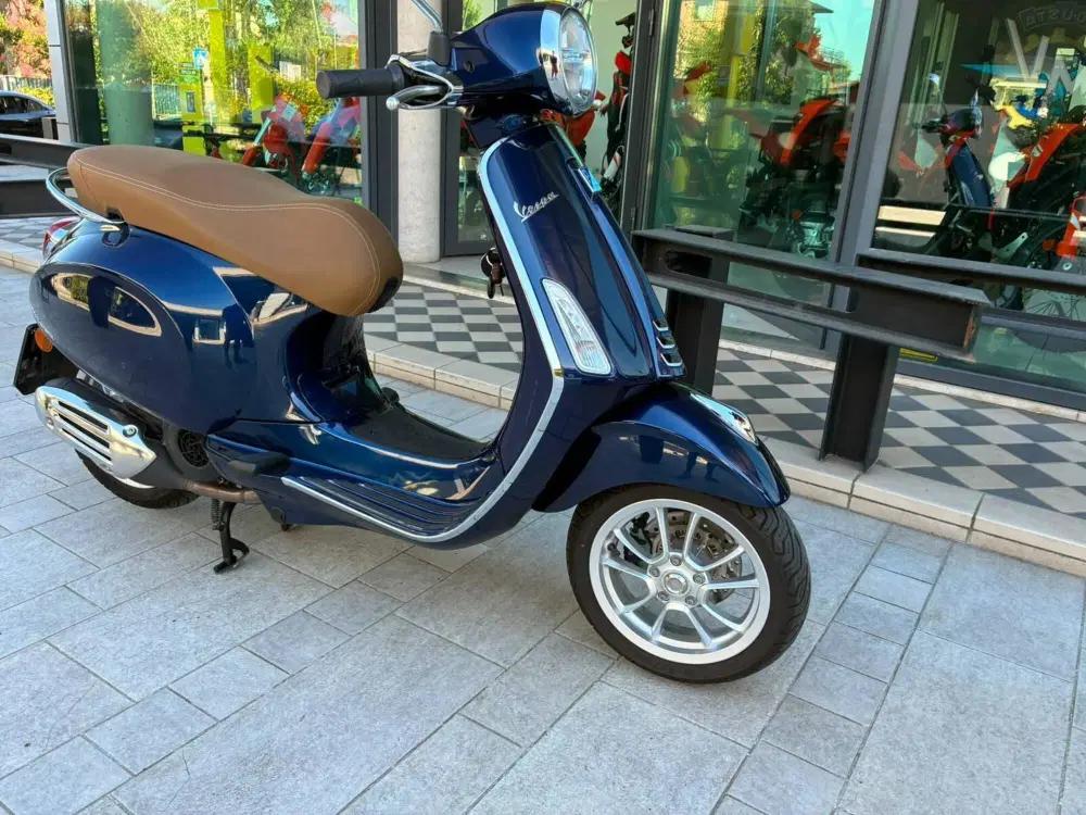 Vespa Primavera 150
