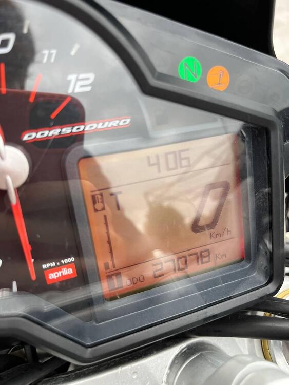 Foto 2: Moto APRILIA Dorsoduro 750 usata 749cc strada (2009)