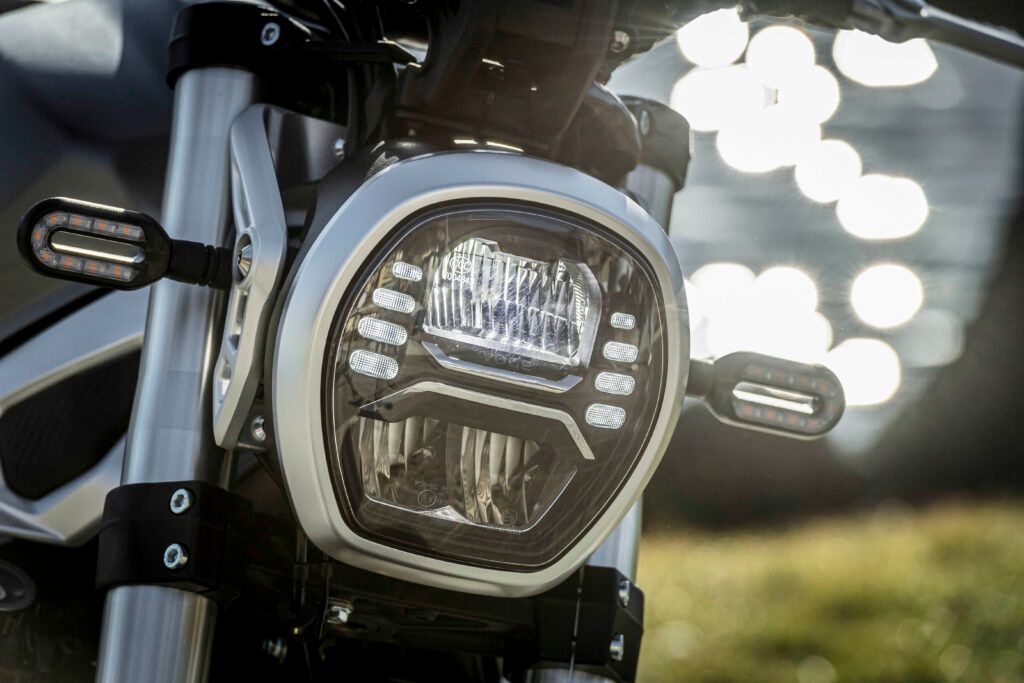 Foto 2: Moto VOGE Trofeo 500AC nuova 471cc strada (2026)