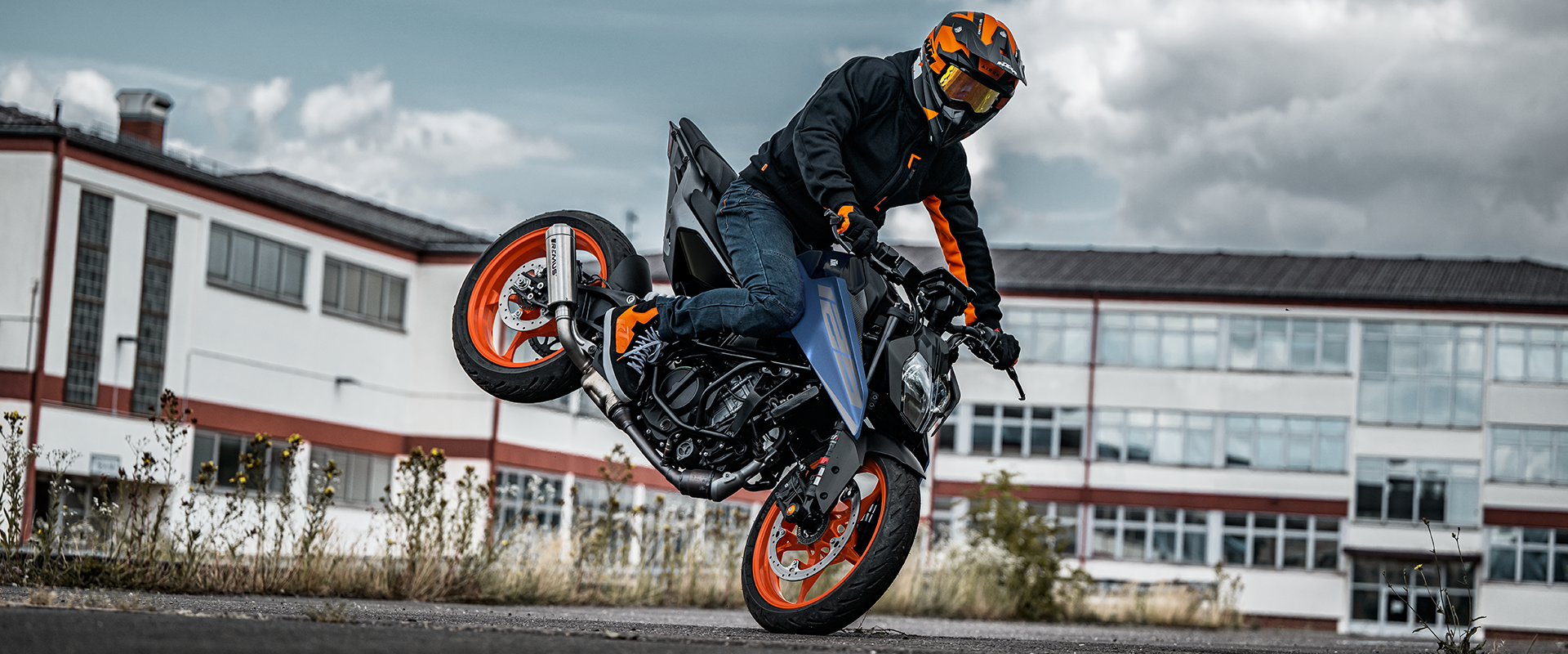 Foto 2: Moto KTM 125 Duke nuova 125cc strada (2026)