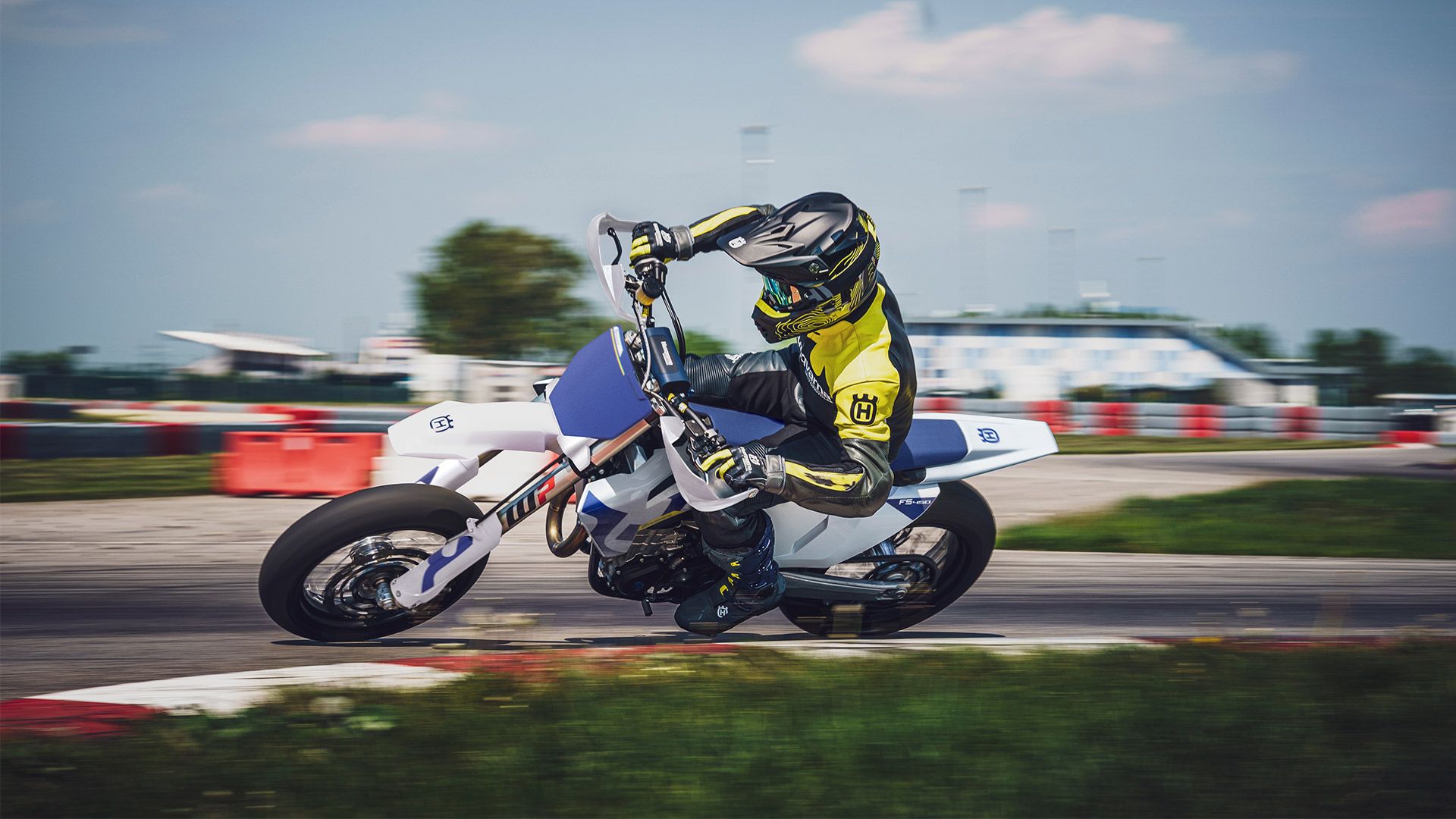 Foto 1: Moto HUSQVARNA FS 450 nuova 450cc strada (2026)